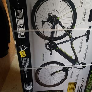 Hyper e bike fresh in box 850